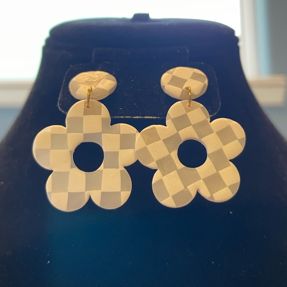 Clay Checkered Flower Earrings - Picture 2 of 3